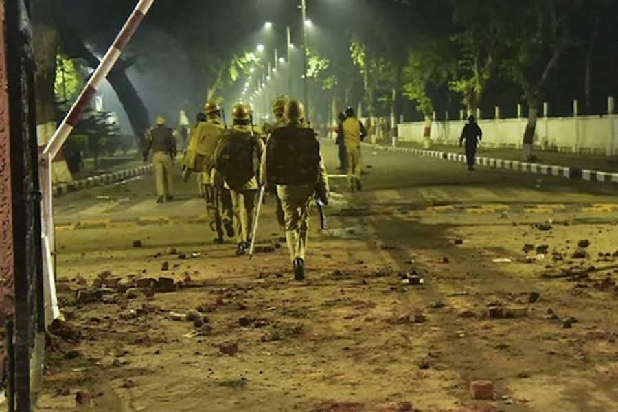 নাগরিকত্ব সংশোধনী বিল নিয়ে উত্তপ্ত দিল্লিতে ১৪৪ ধারা