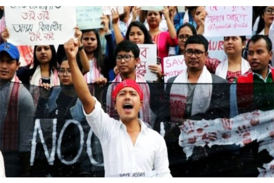 কেটে ফেলতে হলো টিয়ার শেলে আহত আলিগড়ের ছাত্রের হাত