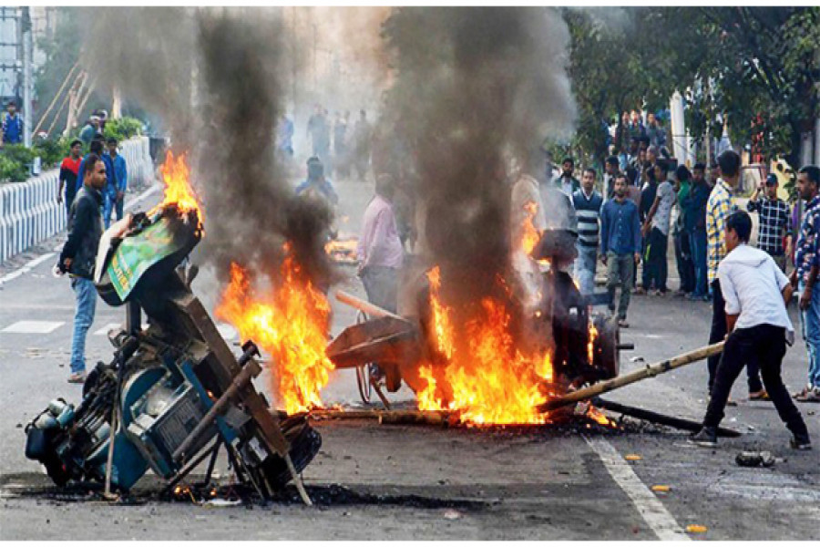 বিক্ষোভে উত্তাল উত্তরপ্রদেশ, বন্ধ ইন্টারনেট সেবা