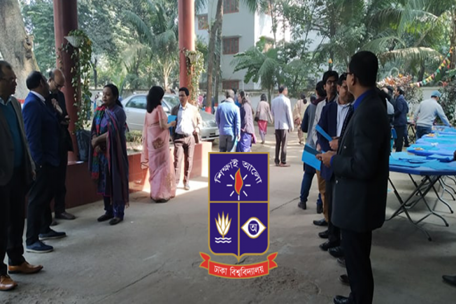 ঢাকা বিশ্ববিদ্যালয় শিক্ষক সমিতির নির্বাচন চলছে