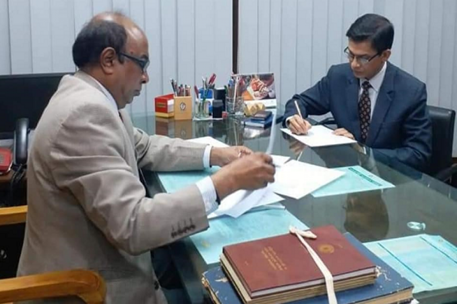 নতুন শিক্ষা সচিবের দায়িত্ব গ্রহণ