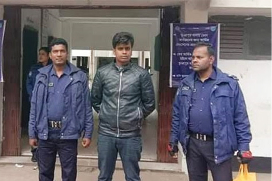 বিবাহিত ছাত্রীকে ধর্ষণ, গ্রেফতার কলেজ ছাত্রলীগ সভাপতি