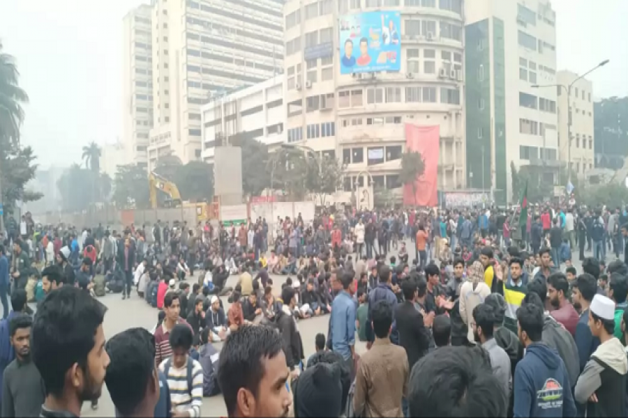 নির্বাচন কমিশন ঘেরাও করবে ঢাবি শিক্ষার্থীরা, আল্টিমেটাম