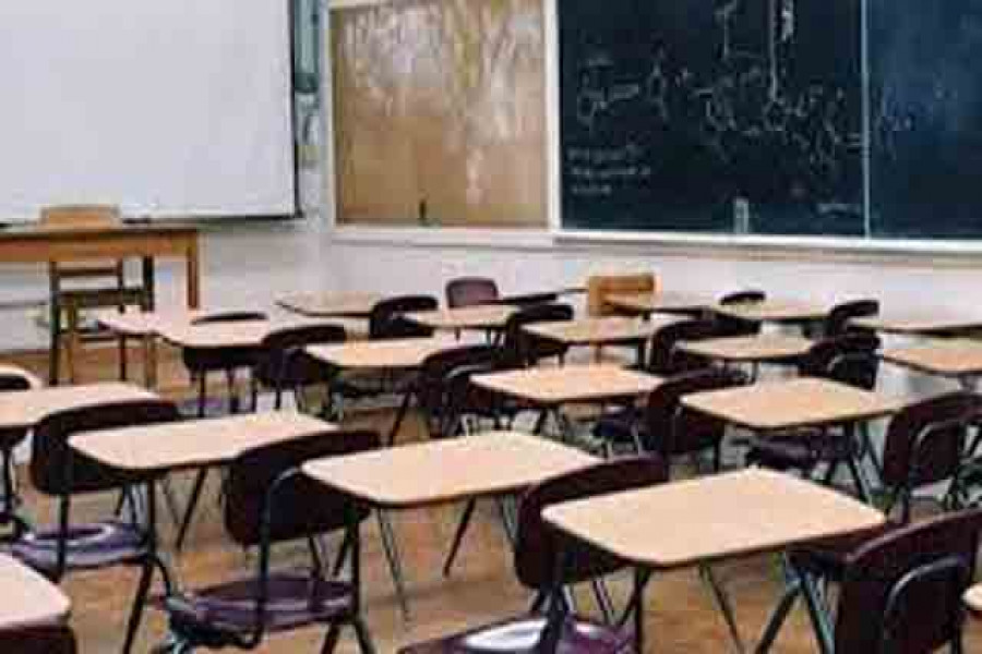 শিক্ষার্থীদের পাকিস্তানে যেতে হুমকি ভারতীয় শিক্ষকের