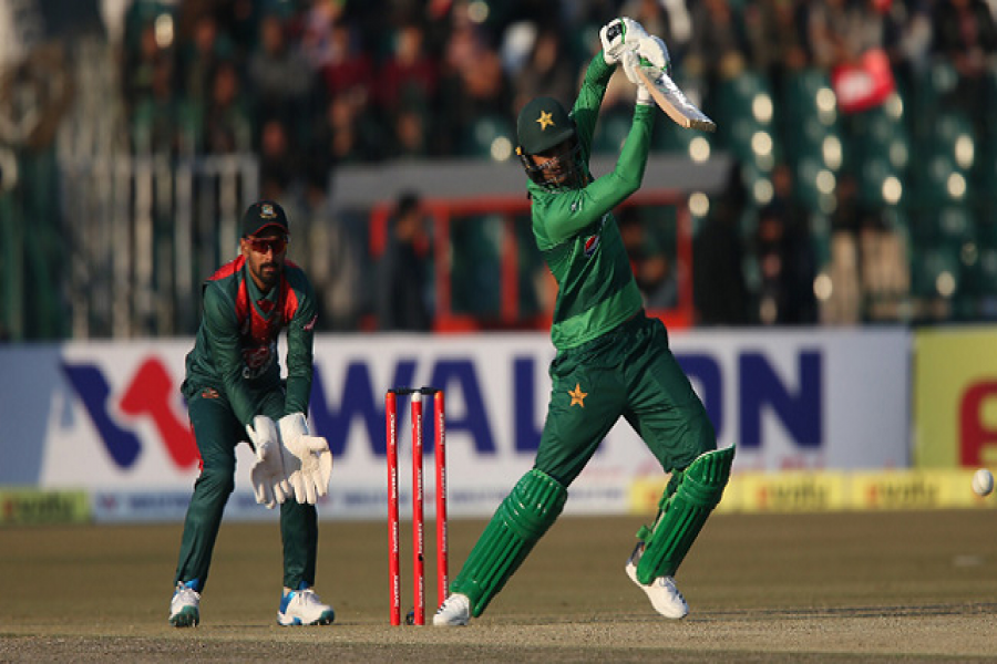 এক ম্যাচ হাতে রেখেই সিরিজ জয় পাকিস্তানের