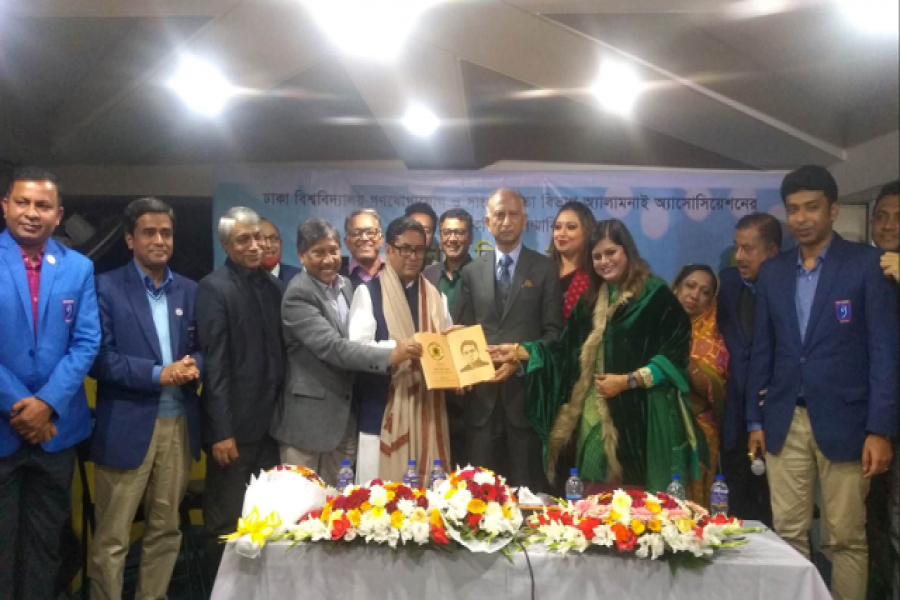 অগ্রজ-অনুজ আর সহপাঠীদের ভালোবাসায় সিক্ত বিপ্লব বড়ুয়া