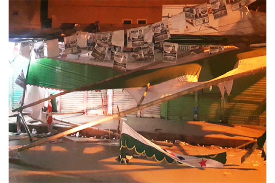 পল্লবীতে নির্বাচনী ক্যাম্পে বোমা হামলা, গোলাগুলি