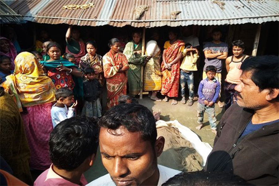 রাত পোহালেই পরীক্ষা, প্রবেশপত্রে ভুল দেখে ছাত্রীর আত্মহত্যা