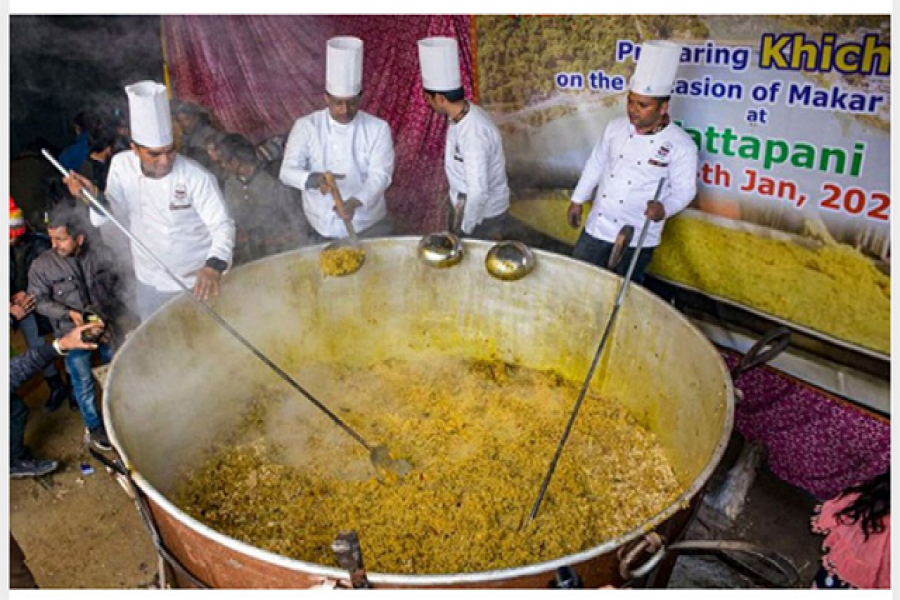 ফোনে ব্যস্ত রাঁধুনি, রান্নার কড়াইতে পড়ে শিশুর মৃত্যু