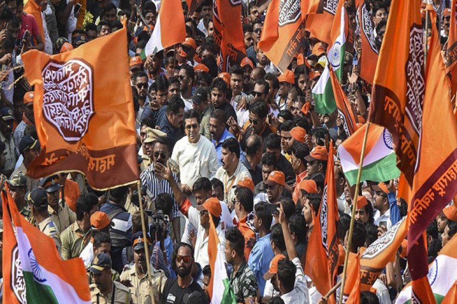 বাংলাদেশি তাড়ানোর দাবিতে লাখো মানুষের মিছিল ভারতে (ভিডিও)