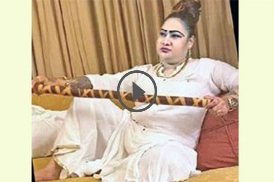 পাপিয়ার শাসন চলত ‘বাইজিবাড়ির সর্দারনী’ স্টাইলে