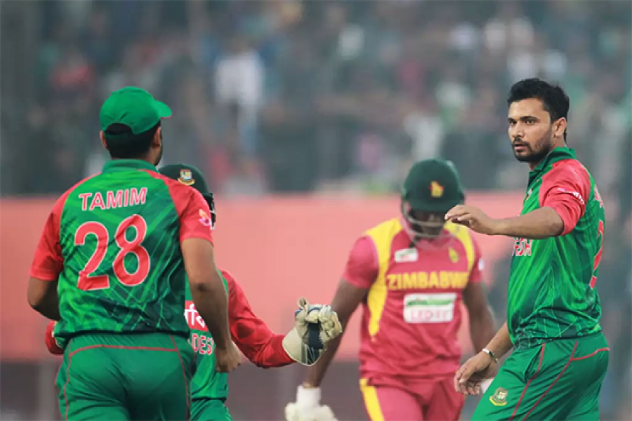 মাশরাফীর নেতৃত্বে বাংলাদেশের ওয়ানডে দল ঘোষণা