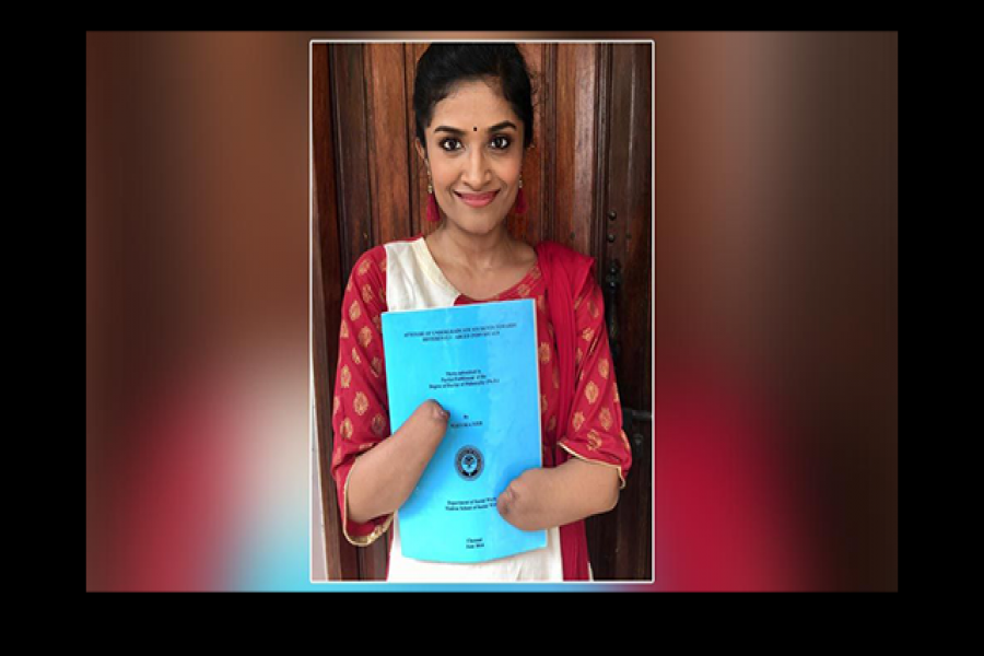 অচল হাত-পায়ে পিএইচডি, এখন লাখো মানুষের আদর্শ 