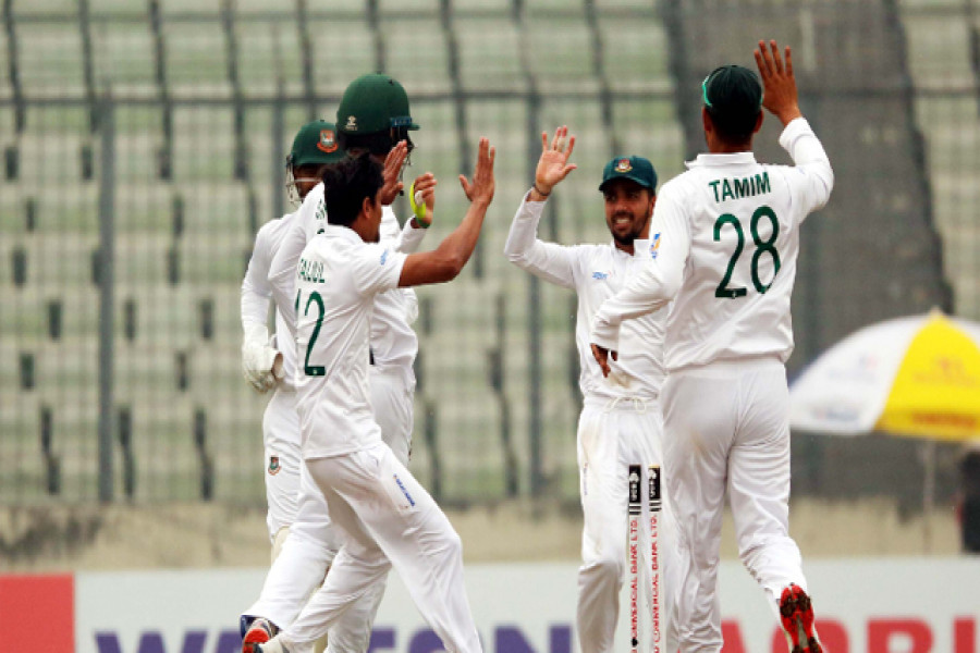 ইনিংস ব্যবধানে টাইগারদের স্বস্তির জয়