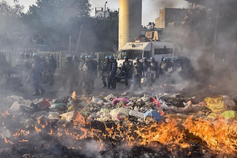 দিল্লিতে মুসলিমদের পাশে এবার হিন্দুরা