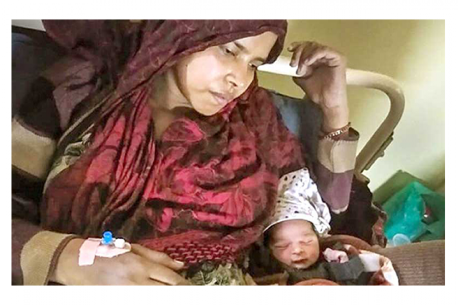 দিল্লীতে গর্ভবতীকে লাথি, জন্ম হল শিশুর