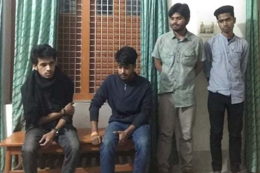 রাবিতে ঘুরতে এসে মারধর ও ছিনতাইয়ের শিকার ইবি শিক্ষার্থী!