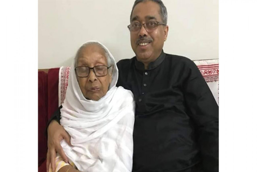 প্রাথমিক ও গণশিক্ষা সচিবের মা আর নেই