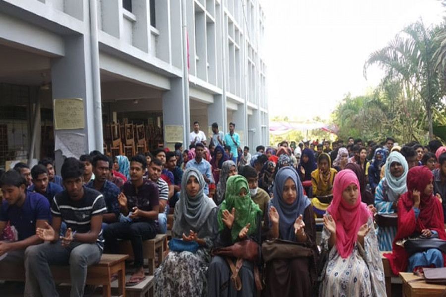 বশেমুরবিপ্রবিতে অনশন আন্দোলন চলমান (ভিডিও)