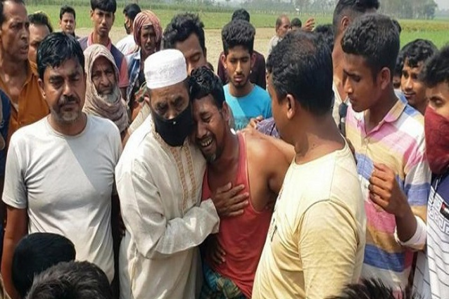 নিহতের স্বজনদের আহাজারী