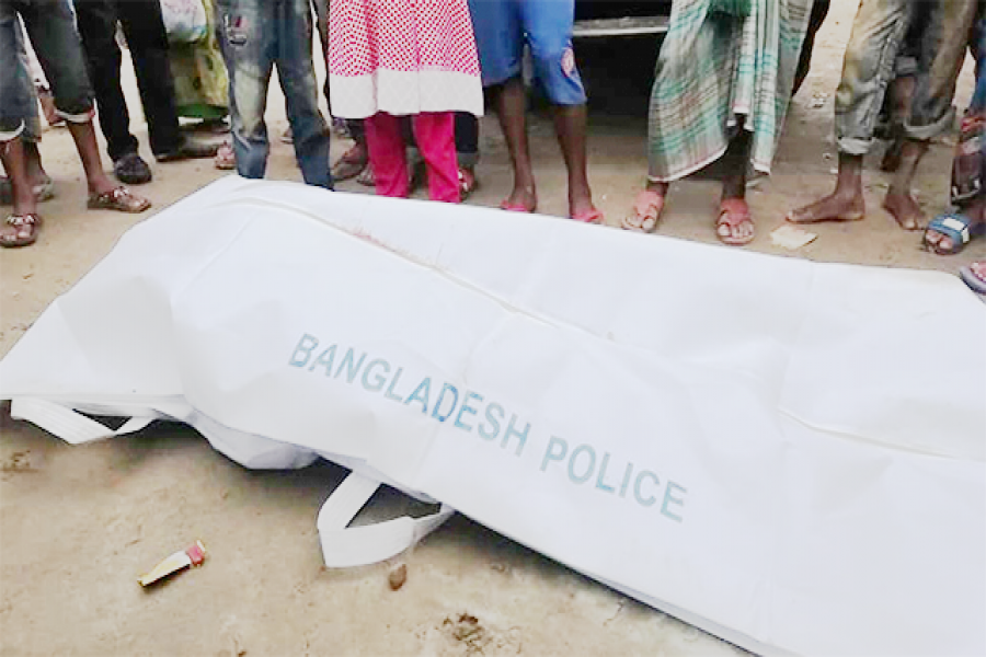 পায়ে-বুকে গুলি করে স্কুলশিক্ষককে হত্যা