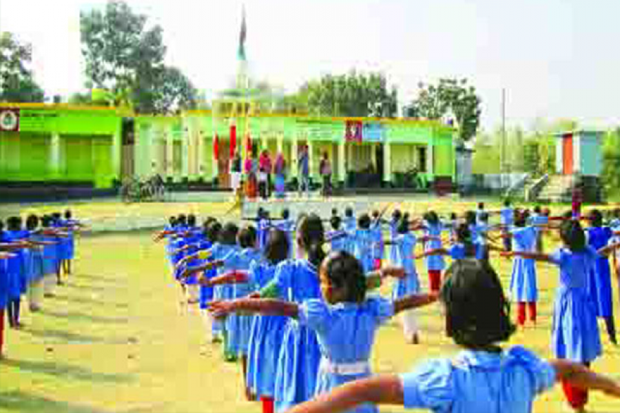 নিয়োগ পেয়েই বাড়ির পাশে বদলি চান শিক্ষকরা