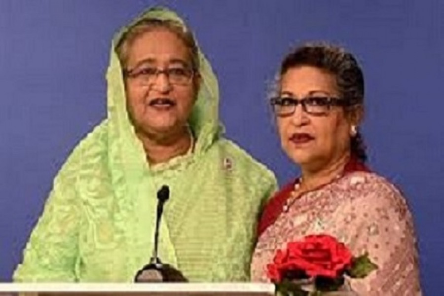 বাবার জন্মদিনে শেখ রেহানার লেখা কবিতা আবৃত্তি করলেন হাসিনা