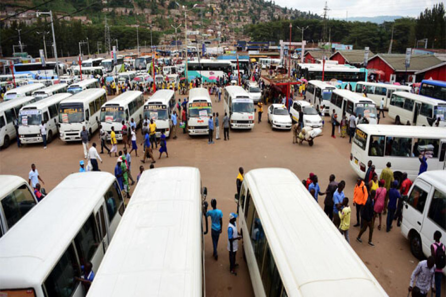 লকডাউন অমান্য করায় দুজনকে গুলি করে হত্যা!