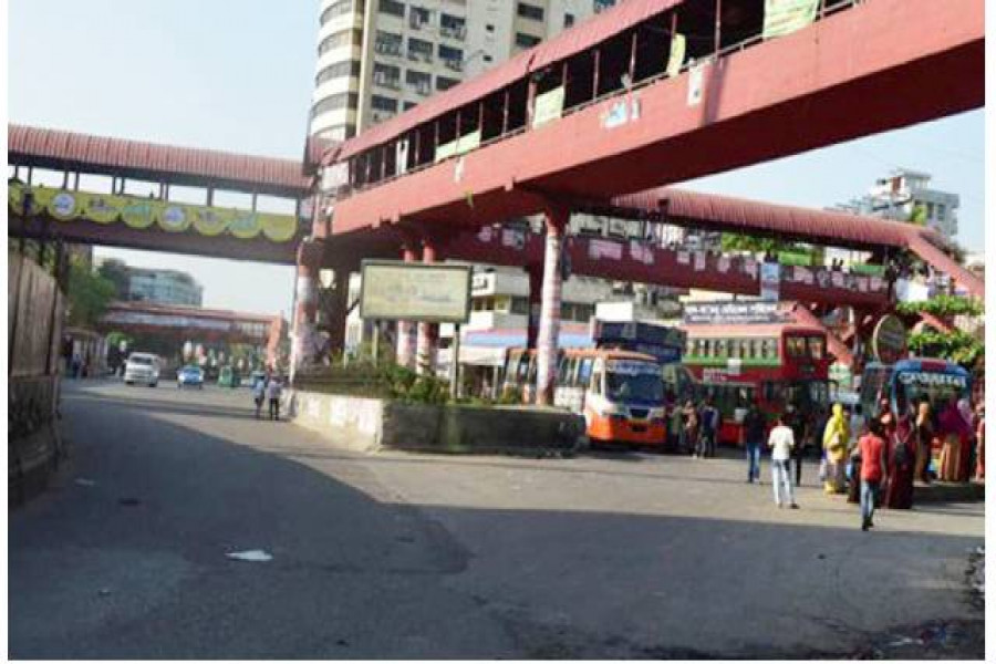 স্বাস্থ্যবিধি মেনে রাজধানীতে চলাচলে বাধা নেই