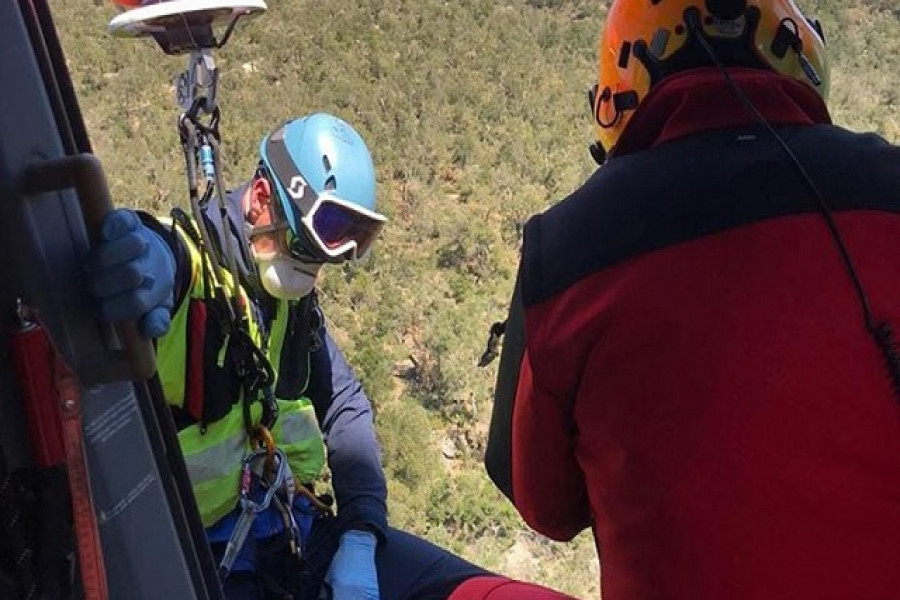 লকডাউন, সিগারেট কিনতে হেঁটে ফ্রান্স থেকে স্পেনের পথে যাত্রা