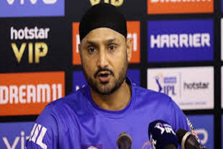 দর্শকহীন স্টেডিয়ামে আইপিএল চান হরভজন 