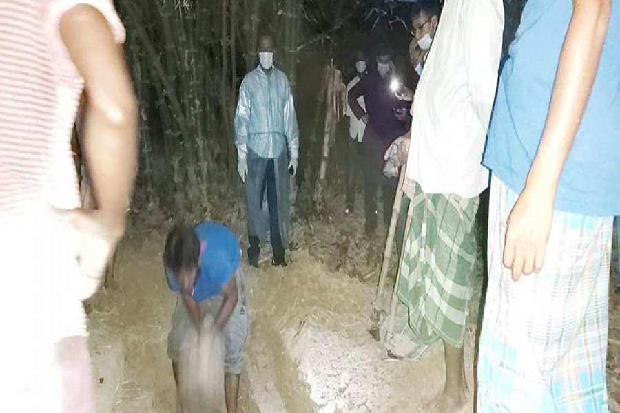 এলাকাবাসী উধাও, লাশ নিয়ে বিপত্তিতে পুলিশ-ইউএনও!