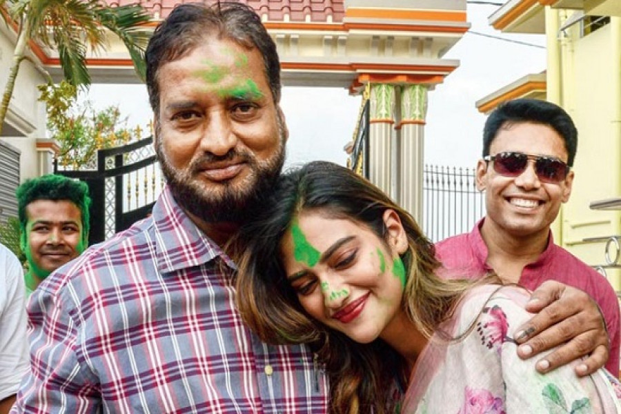 অভিনেত্রী নুসরাতের বাবা করোনায় আক্রান্ত