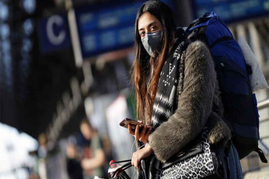 এখনই স্কুল খুলে দেয়ার পরামর্শ জার্মান বিজ্ঞানীদের!