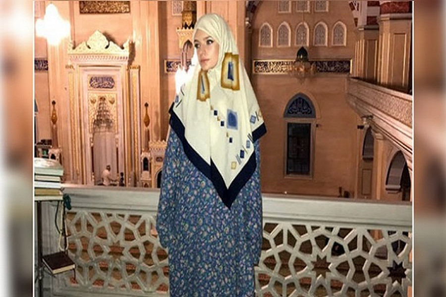 রোজা রাখছেন পুতিনের প্রেস সেক্রেটারির মেয়ে! 