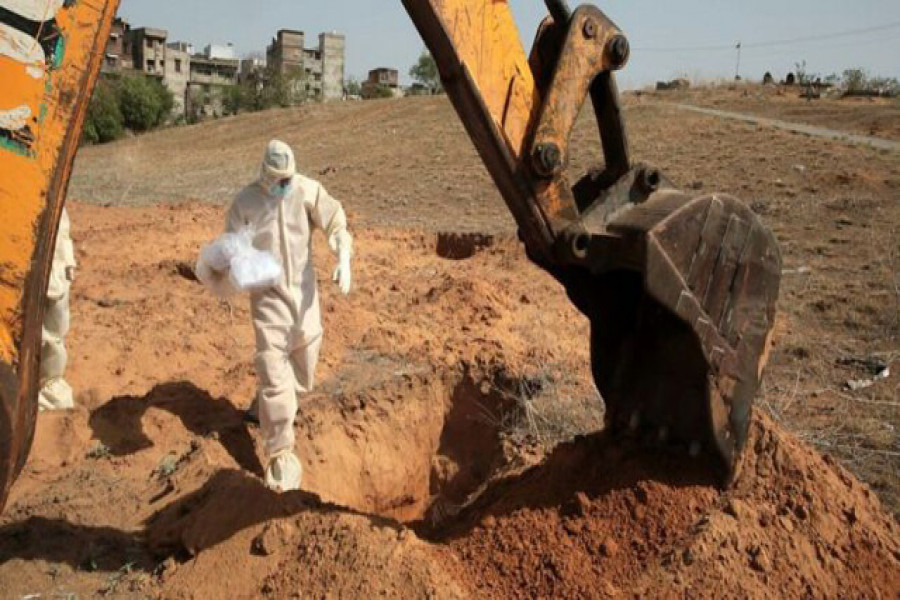 ভারতে লকডাউন শিথিল করতেই করোনায় মৃত্যুর মিছিল যে কারণে