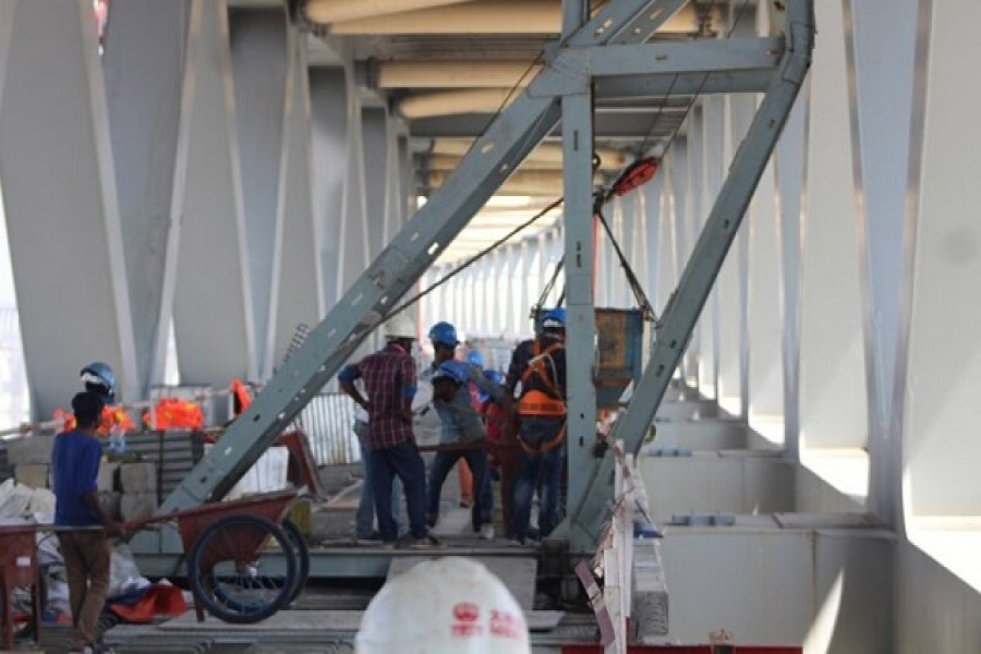 পদ্মাসেতু প্রকল্পে শ্রমিকদের বিক্ষোভে গুলি, ৬ শ্রমিক গুলিবিদ্ধ 