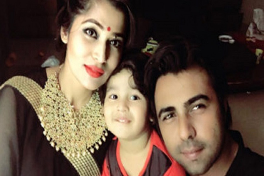 ফের সংসার ভাঙল অপূর্বর