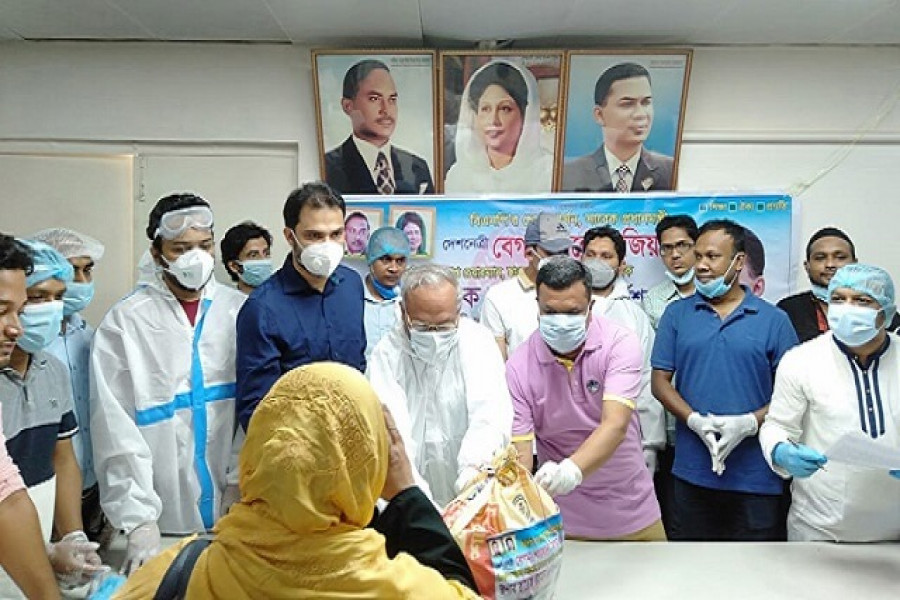 বেসরকারি বিশ্ববিদ্যালয় ছাত্রদলের ঈদ উপহার বিতরণ