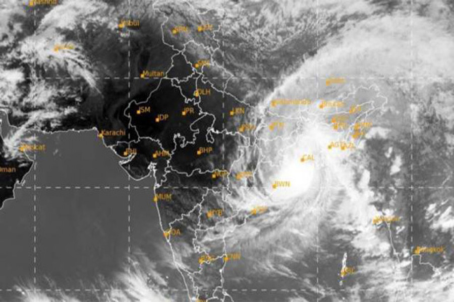 আম্পানের স্যাটেলাইট চিত্র