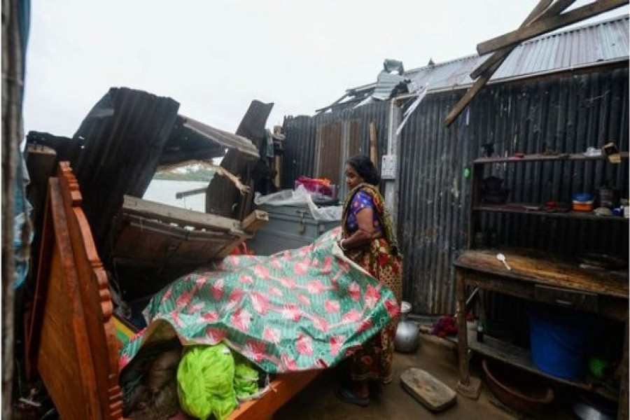 করোনা ছাপিয়ে আম্পান: মুহূর্তেই গৃহহীন হাজার হাজার পরিবার