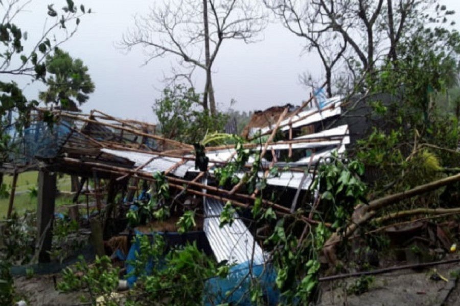 আম্পানে এক হাজার ১০০ কোটি টাকার ক্ষতি