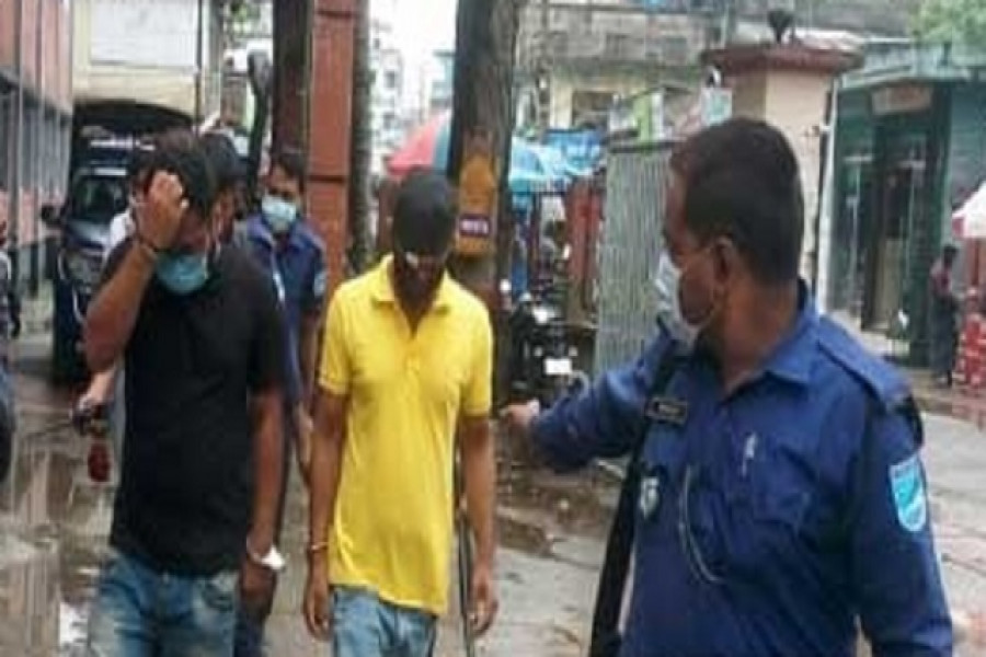 ইয়াবা কেনাবেচার সময় কলেজ ছাত্রলীগ সভাপতি গ্রেপ্তার