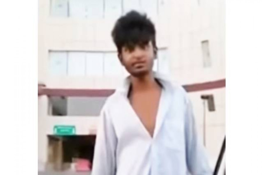 কাজ না পেয়ে মানসিক ভারসাম্যহীন হয়ে পড়ল যুবক