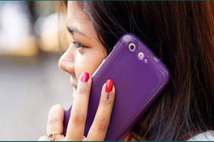 শিক্ষার্থীদের জন্য শুল্ক মুক্ত মোবাইল কলের দাবি