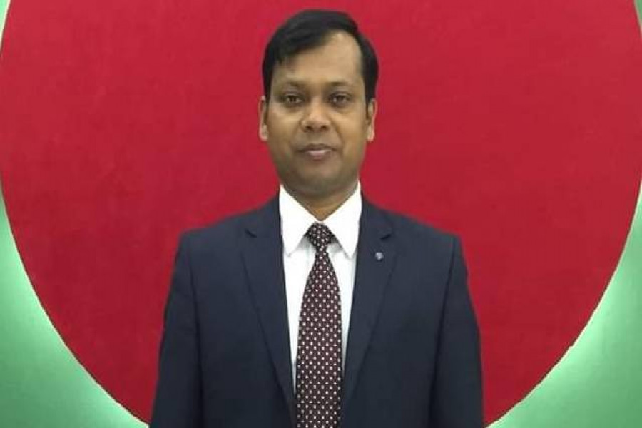 করোনা জয় করে ম্যাজিস্ট্রেট সারোয়ার আলম লিখলেন— ‘আলহামদুলিল্লাহ’