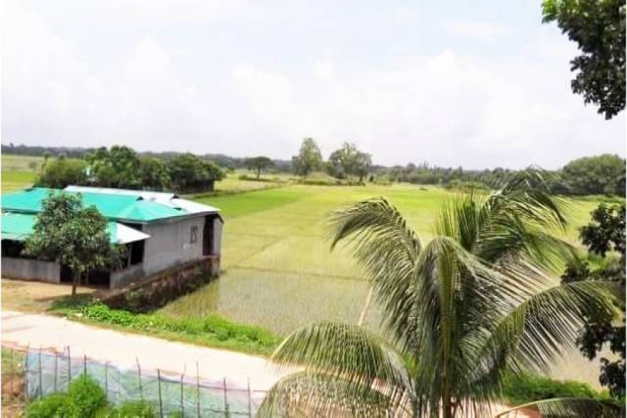 সন্ধ্যা নামতেই অন্ধকারে নিমজ্জিত বৃহত্তর মাঝিরকাটা