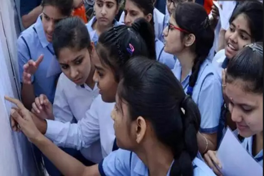 বেতন বকেয়া থাকায় ১৪৮ শিক্ষার্থীর ফলাফল স্থগিত 