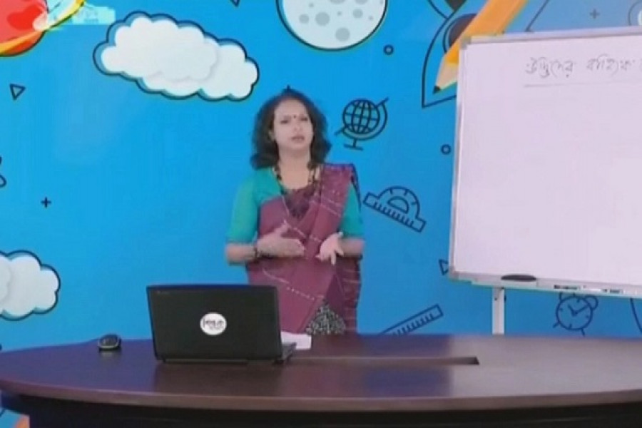 আজ মাধ্যমিকে ১০ কারিগরির ৩ ক্লাস 