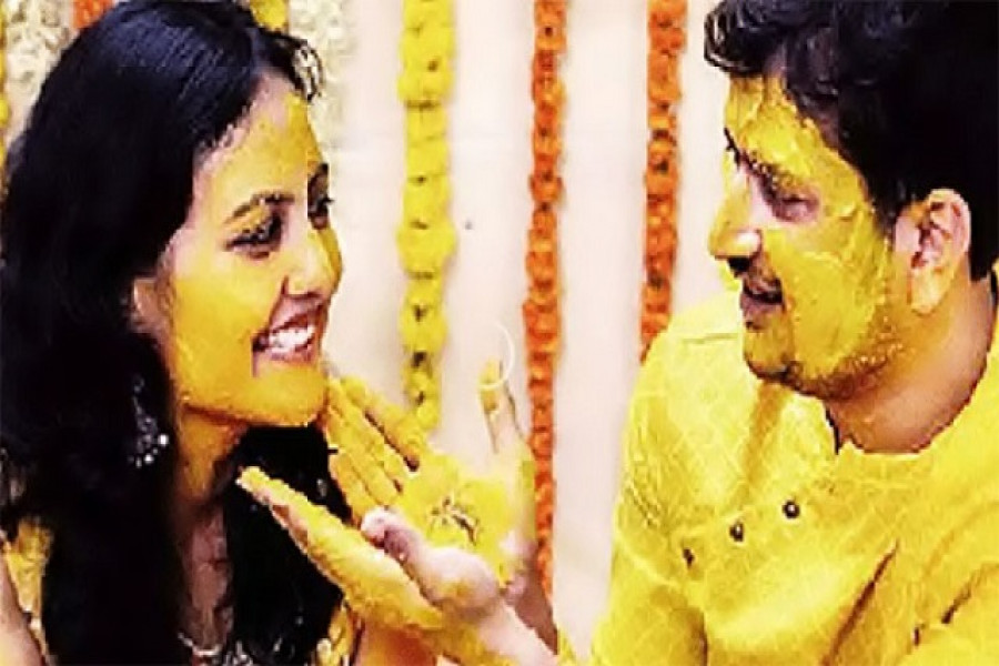 করোনা হাসপাতালেই বিয়ের আয়োজন দুই চিকিৎসকের (ভিডিও)